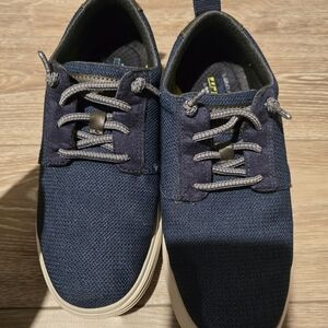 Skechers Men's Navy and Cream Low-Top Sneakers